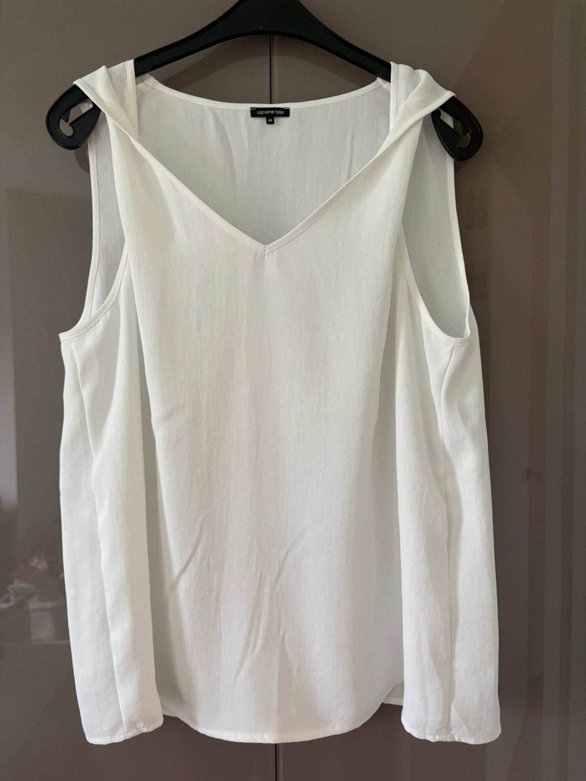 Caroline Biss top, Kleding | Dames, Wit, Maat 42/44 (L), Ophalen of Verzenden, Zo goed als nieuw