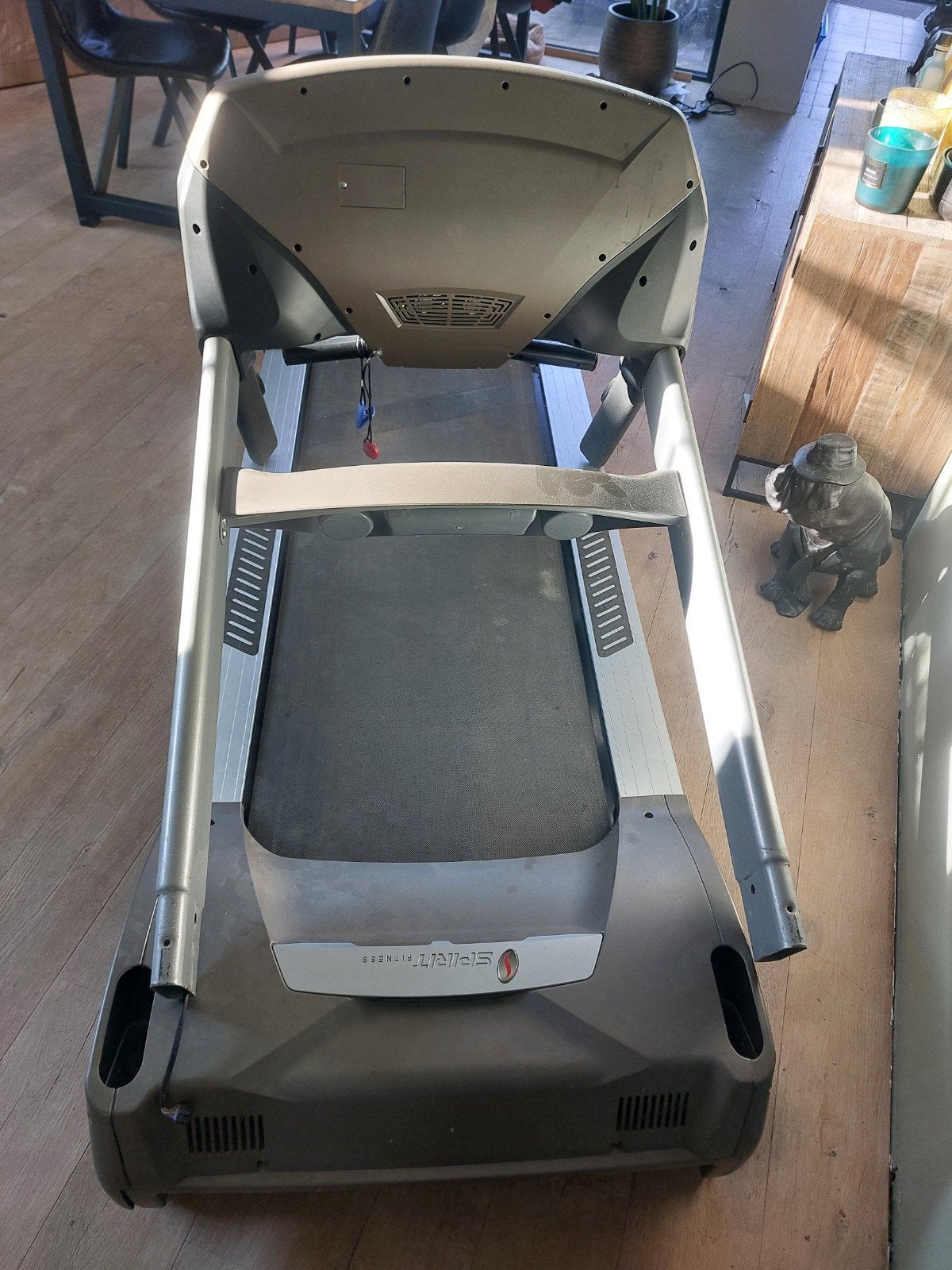 Spirit XT-685 kwalitatieve loopband te Zottegem, Ophalen, Benen, Gebruikt, Metaal
