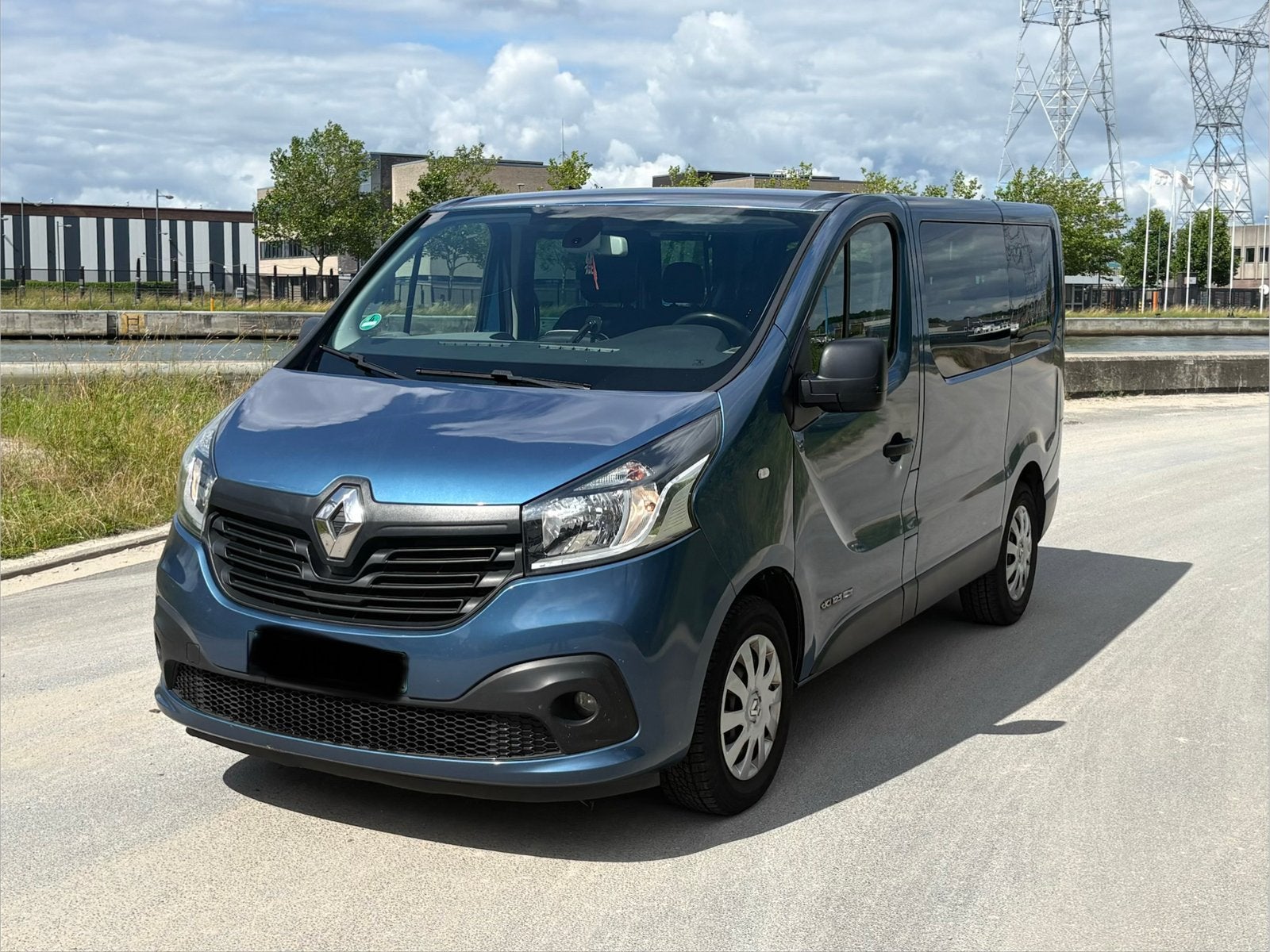 Renault traffic 2016 euro6b 8plaats, Auto's, Particulier, Achteruitrijcamera, Te koop