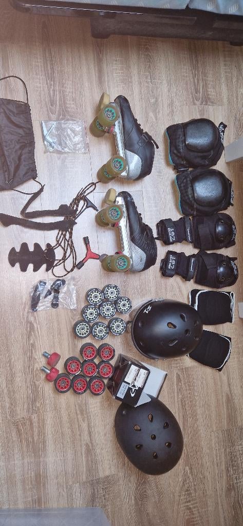 Roller Derby kit complet, Femmes, Enlèvement ou Envoi, Utilisé, Autres types