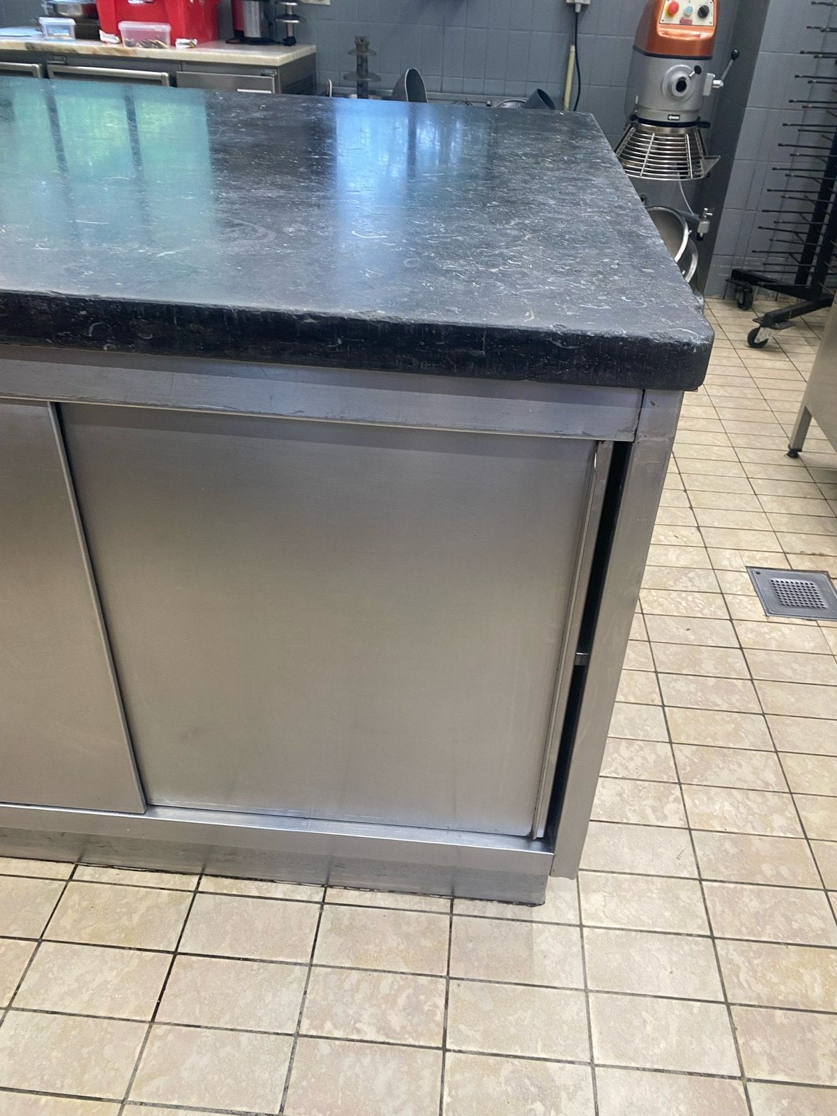 Werktafel industriele keuken marmeren blad, Ophalen, Gebruikt, 170 cm of meer