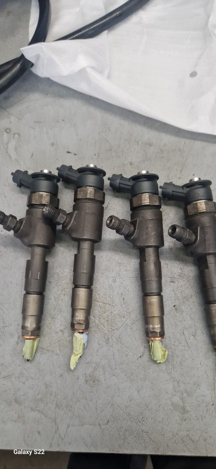 Injecteur 1.6 peugeot citroen
