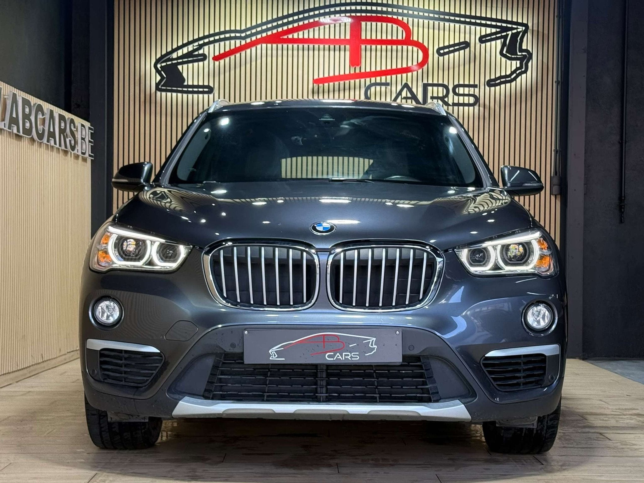 BMW X1 1.5i sDrive18 * SPORT X LINE * GAR 12 MOIS *, Auto's, Gebruikt, 136 pk, Bedrijf, 5 deurs