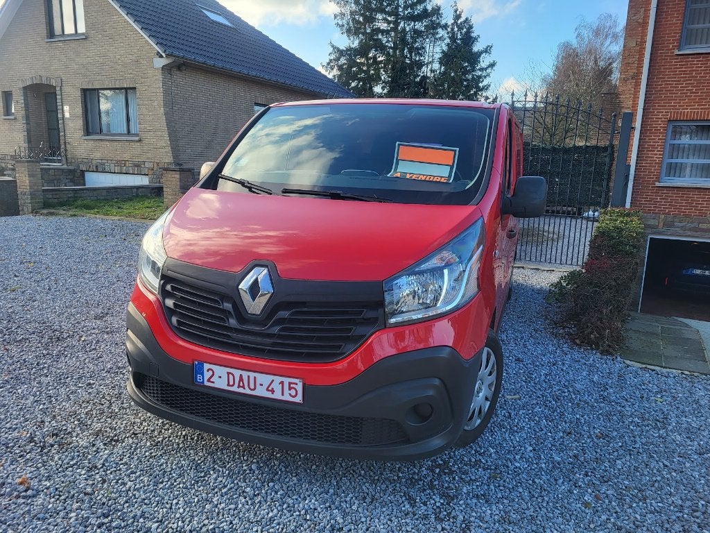 Renault Trafic utilitaire 1.6 Turbo Diesel, Auto's, Bestelwagens en Lichte vracht, Particulier, Airconditioning, Renault, Diesel