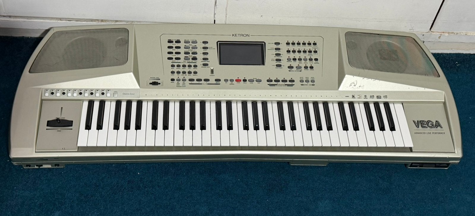 Ketron VEGA Oriental, Muziek en Instrumenten, Keyboards, Ophalen, Zo goed als nieuw
