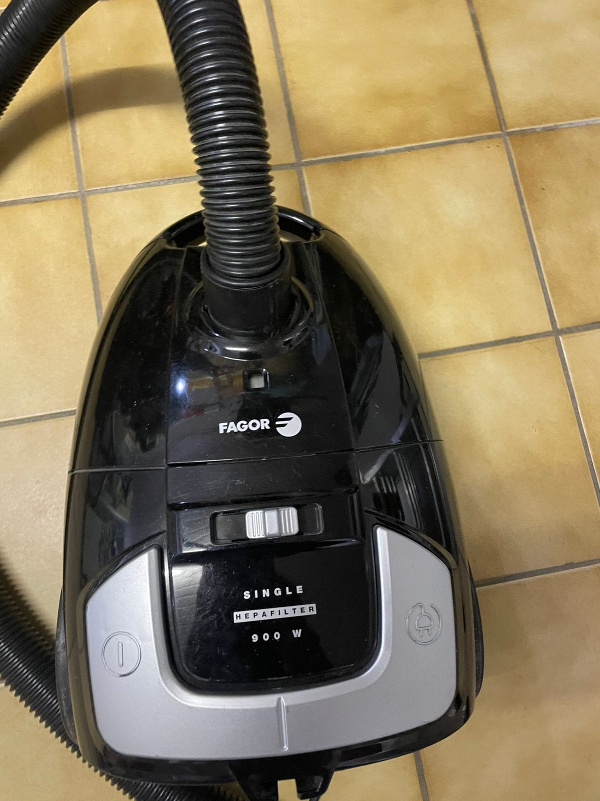 Stifzuiger - Fagor 900w, Electroménager, Aspirateurs, Enlèvement, Utilisé, Moins de 1 200 watts, Autres marques