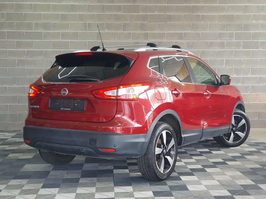 Nissan QASHQAI 1.6 DIESEL 131CV / BOITE AUTO / TOIT PANO, Auto's, Automaat, Euro 5, Stof, Gebruikt