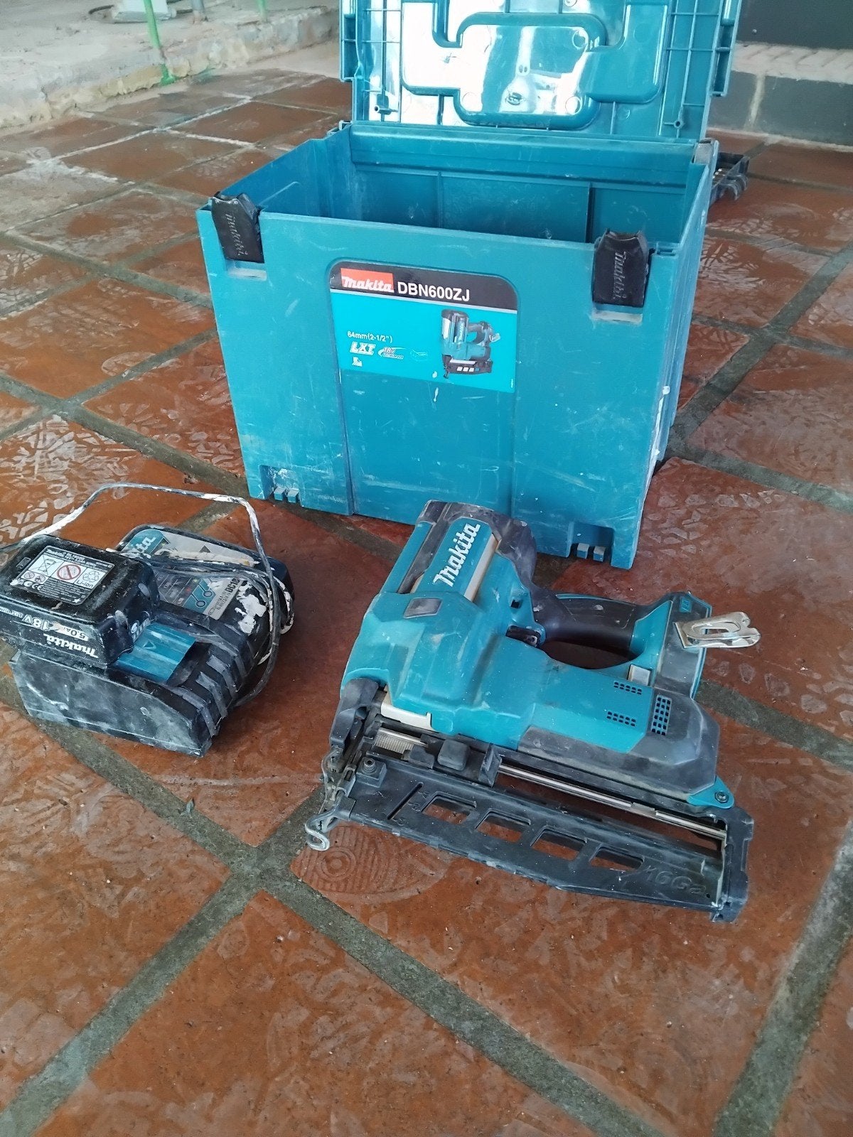 Makita LXT 18v à vendre, Articles professionnels, Enlèvement