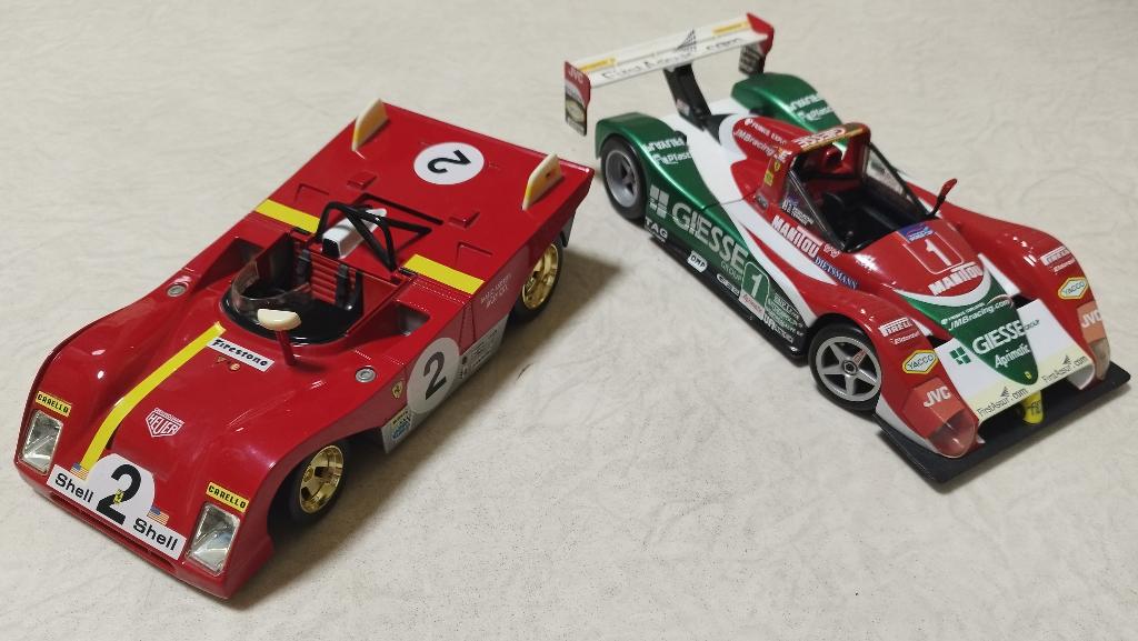 Hot Wheels SB 1/18 - Ferrari F333 SP en Ferrari 312P, Hobby en Vrije tijd, Modelauto's | 1:18, Ophalen of Verzenden, Zo goed als nieuw