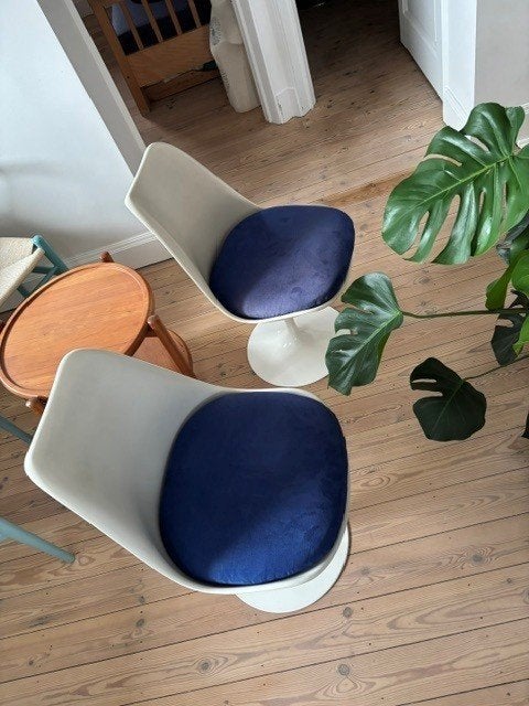 2 chaises Tulip – Eero Saarinen pour Knoll Inter/ De Coene, Huis en Inrichting, Ophalen, Gebruikt, Twee, Wit