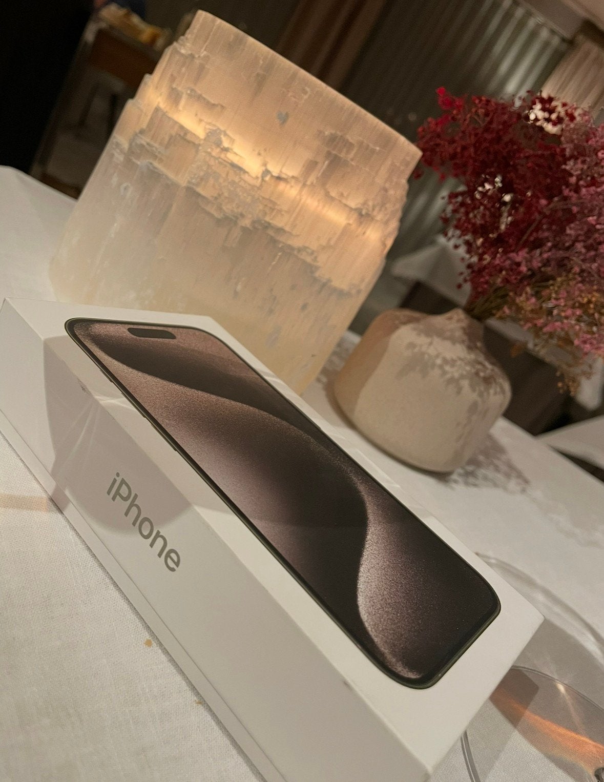 iPhone 15 Pro 128 Go – Très bon état - Titanium, Telecommunicatie, Ophalen, 128 GB, Zo goed als nieuw, Zonder abonnement