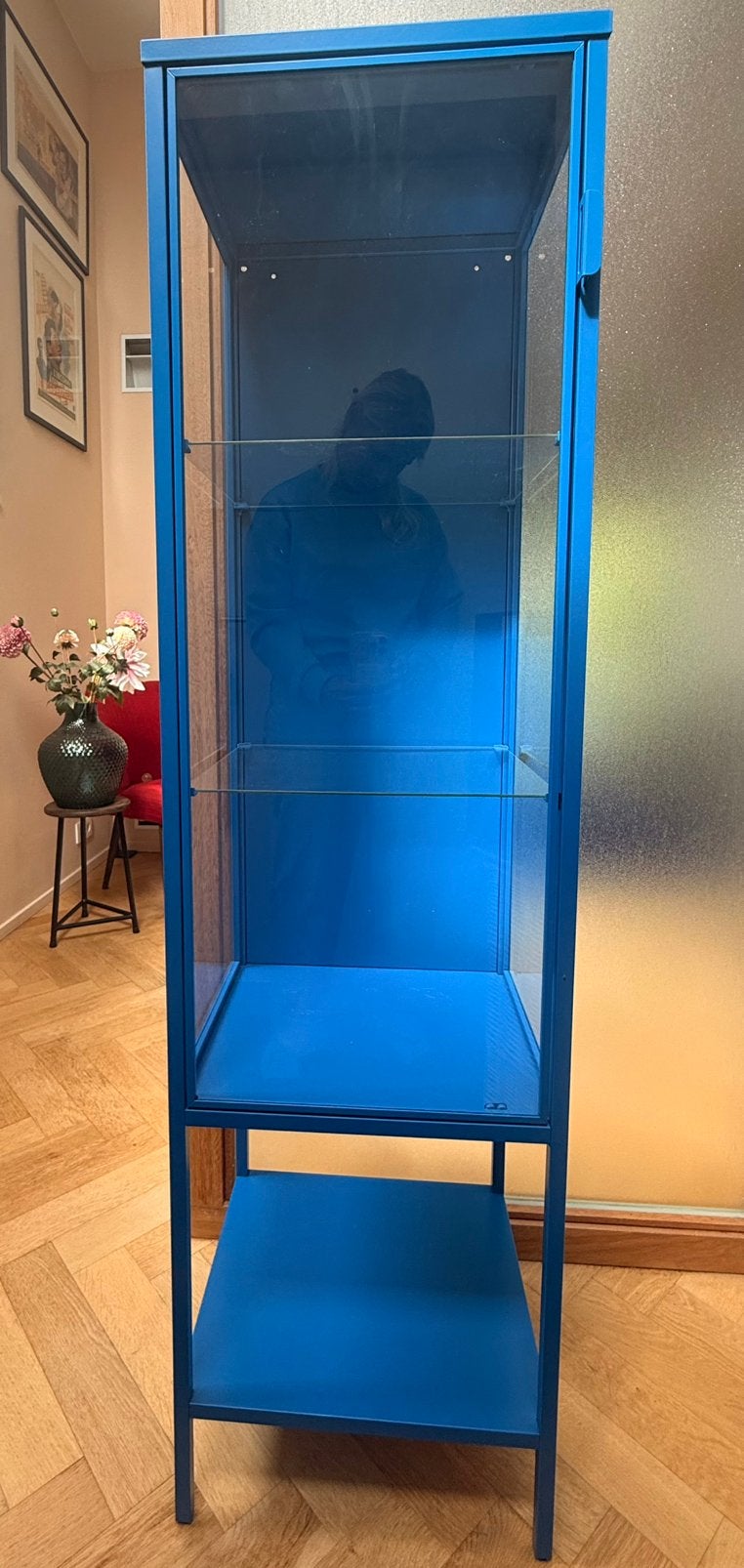 Vitrinekast, blauw, 42x37x155 cm, Huis en Inrichting, Kasten | Vitrinekasten, Ophalen, Zo goed als nieuw