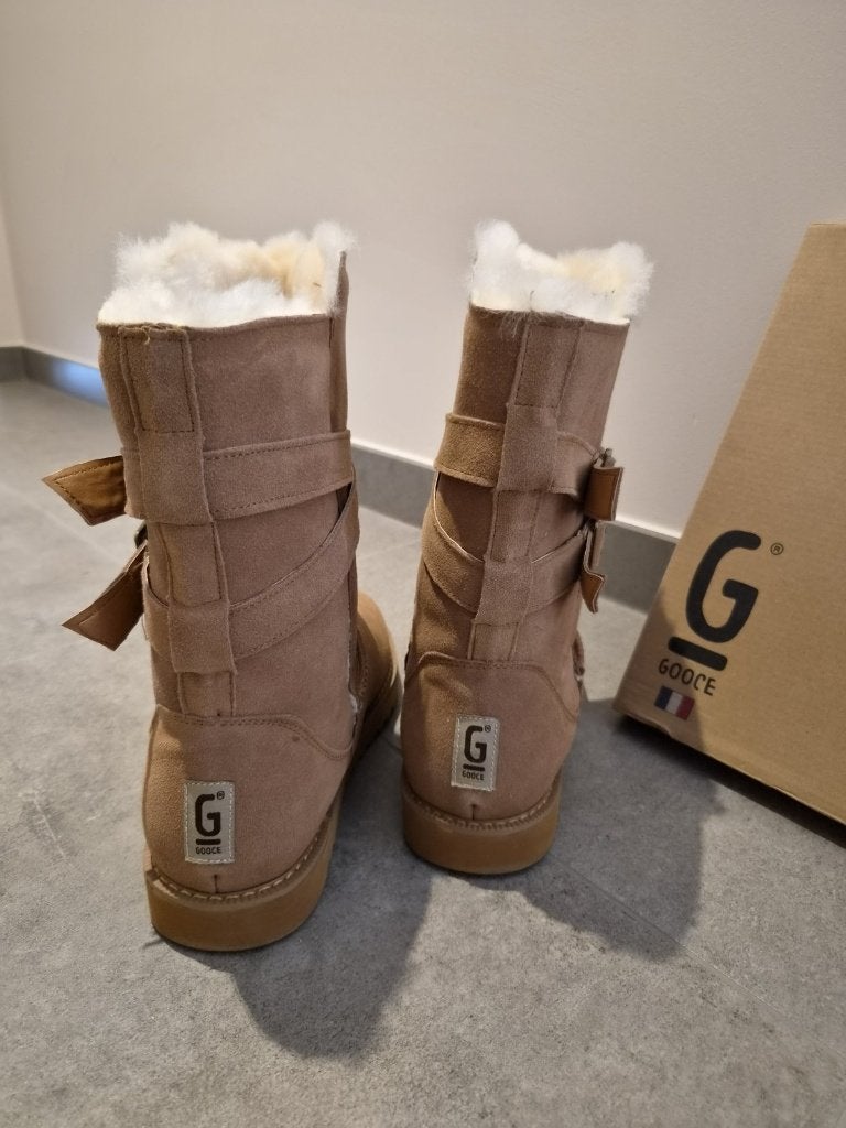 Gooce boots kastanjebruin suède met gespen, maat 40, Bruin, Gooce, Lage of Enkellaarzen, Nieuw