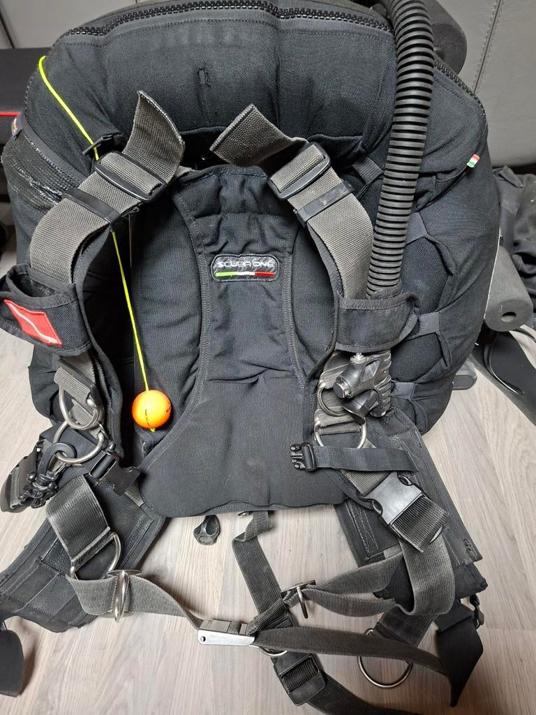 Wings complet confortable scuba uno DSI 40, Enlèvement ou Envoi