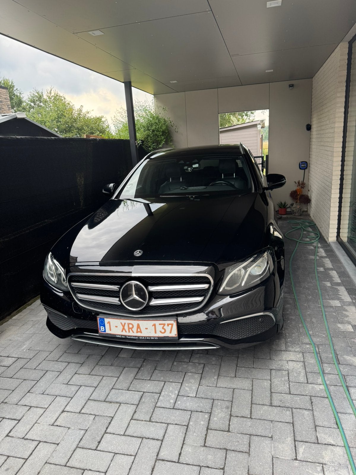 Mercedes 300E hybride, Auto's, Automaat, Achterwielaandrijving, Zwart, Leder