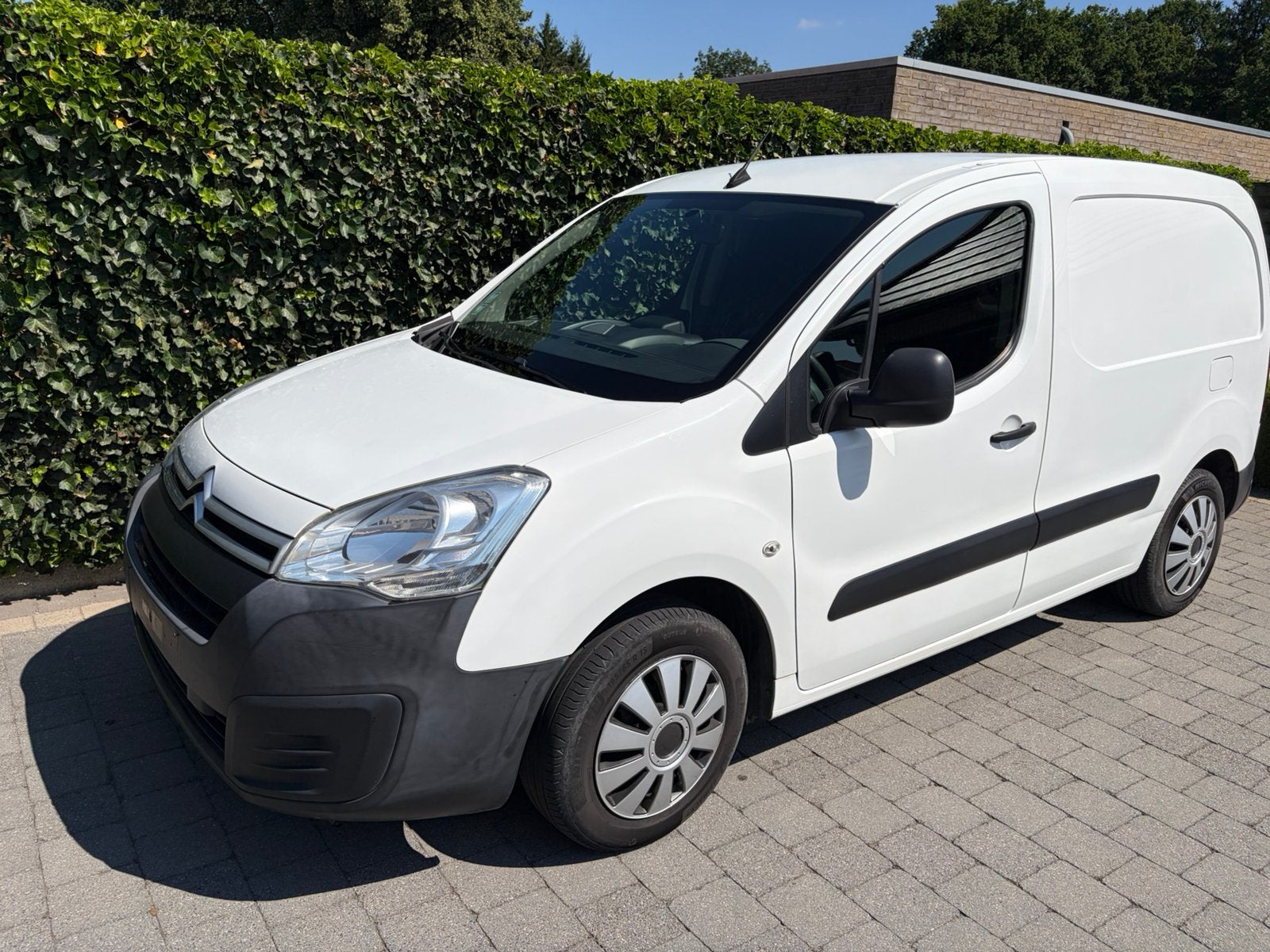 Citroën Berlingo 1.6 hdi euro 6 b, Autos, Citroën, Particulier, Berlingo, ABS, Airbags, Air conditionné, Bluetooth, Ordinateur de bord