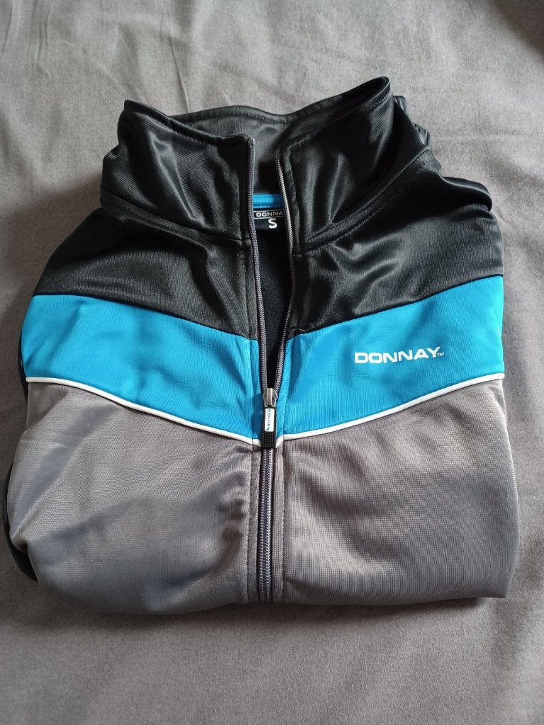 SURVÊTEMENT « DONNAY » NOIR/GRIS/BLEU TAILLE S/M, Sports & Fitness, Taille M, Enlèvement ou Envoi, Comme neuf, Survêtement