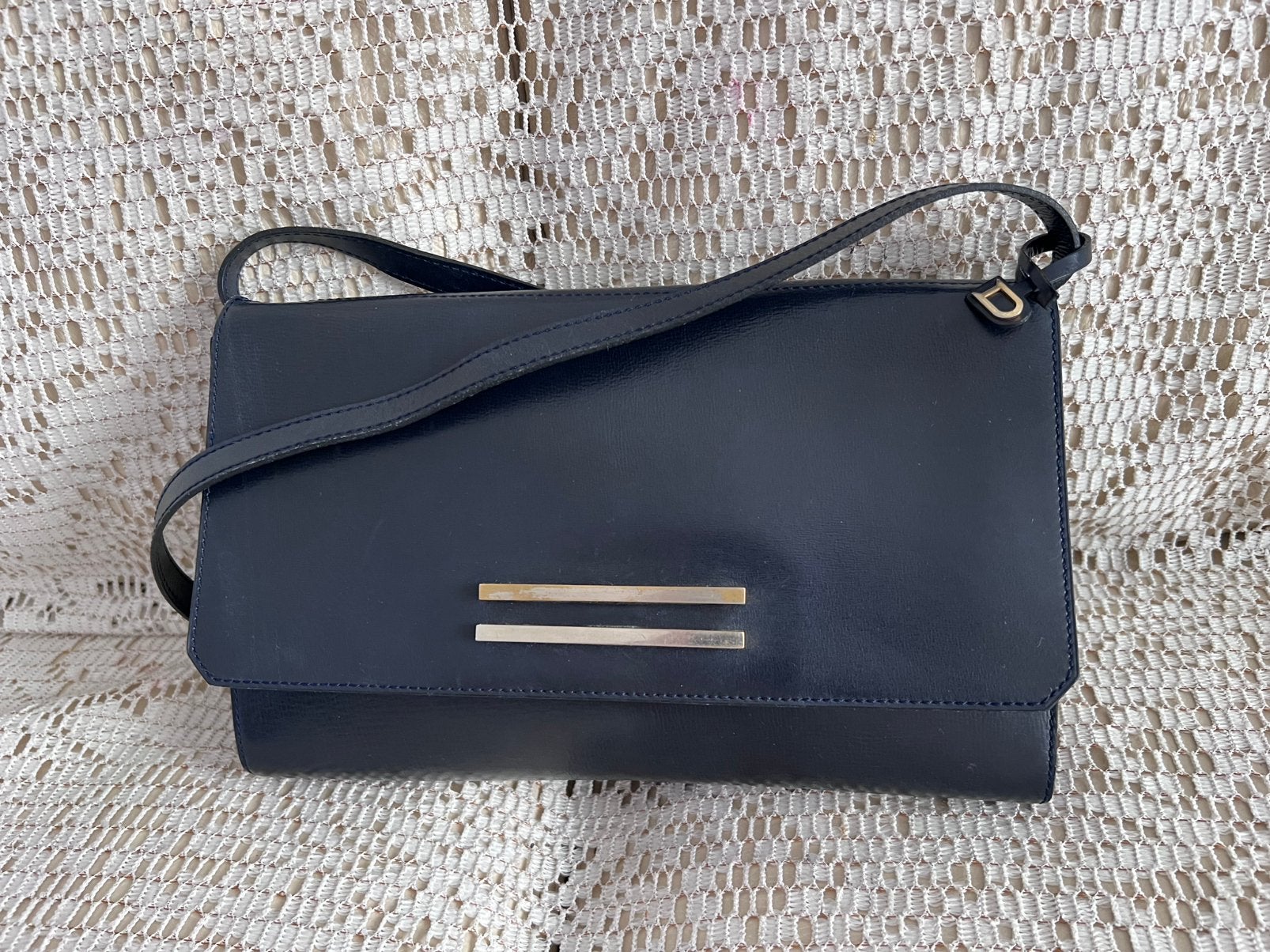 Sac DELVAUX cuir bleu marine, Bijoux, Sacs & Beauté, Enlèvement ou Envoi, Comme neuf, Bleu, Cuir