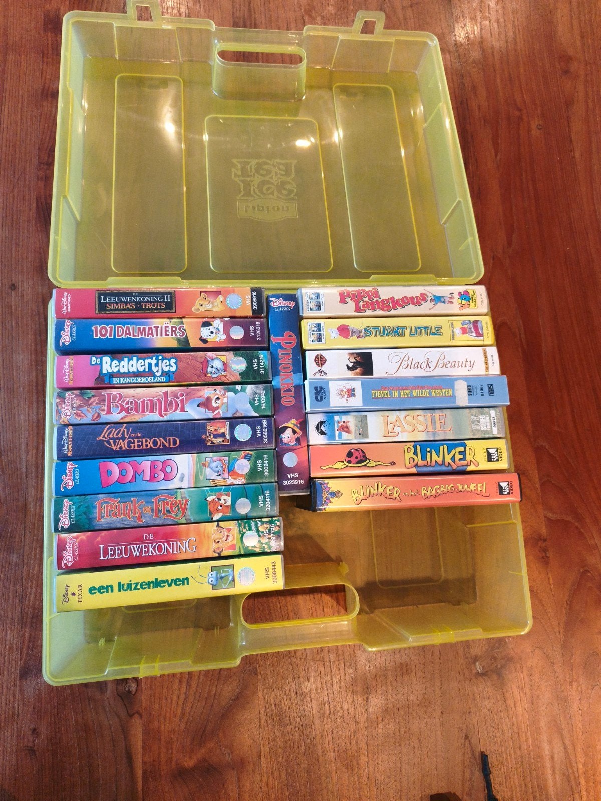 Mooie partij Disney VHS Videobanden (17 stuks) incl. Blinker, Ophalen of Verzenden, Zo goed als nieuw, Nederlands, VHS