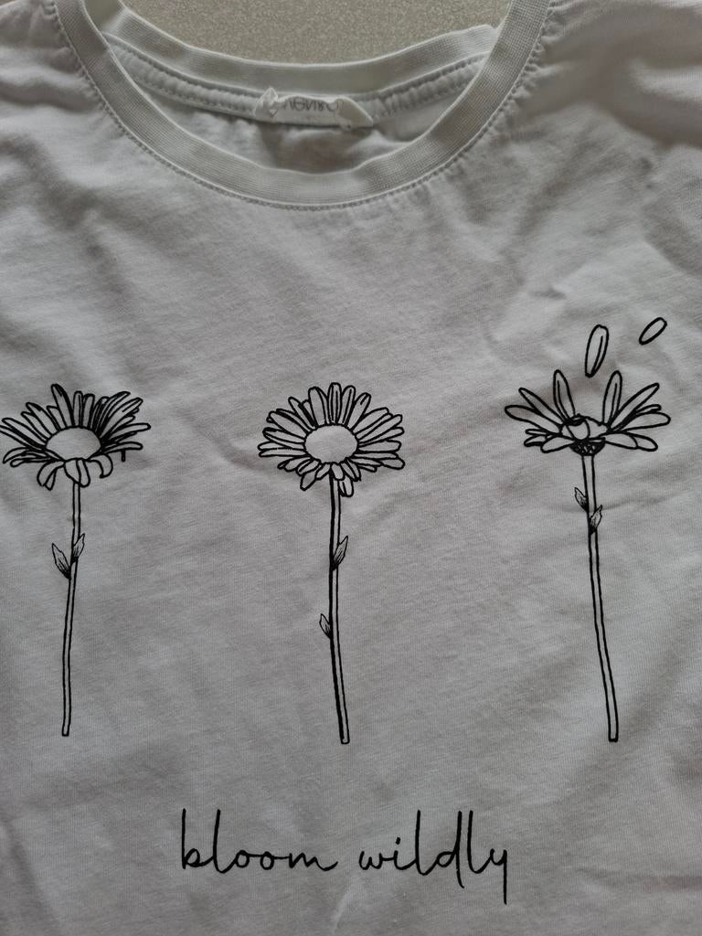 Chemise blanche, lettrage floral noir., Enlèvement ou Envoi, Comme neuf, Blanc