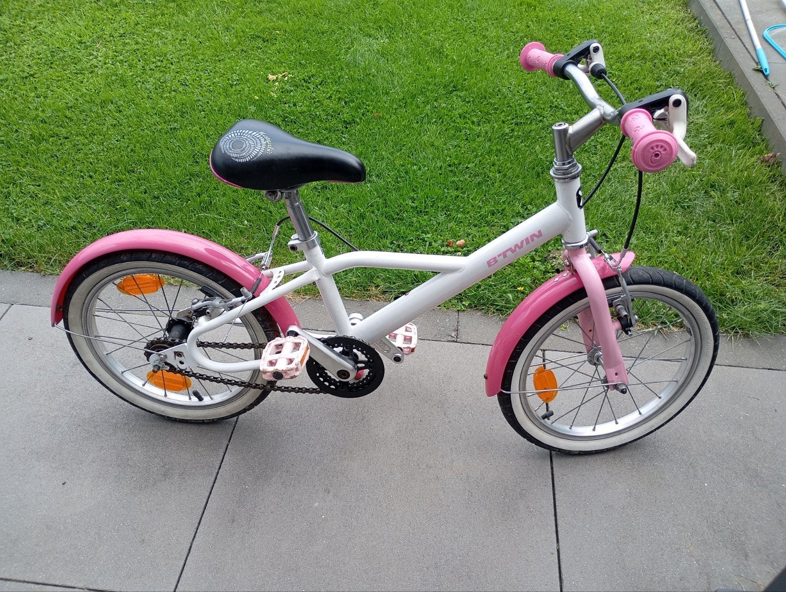 vélo B'twin 16 pouces rose, Frein sur jante, Enlèvement, B'twin, Comme neuf