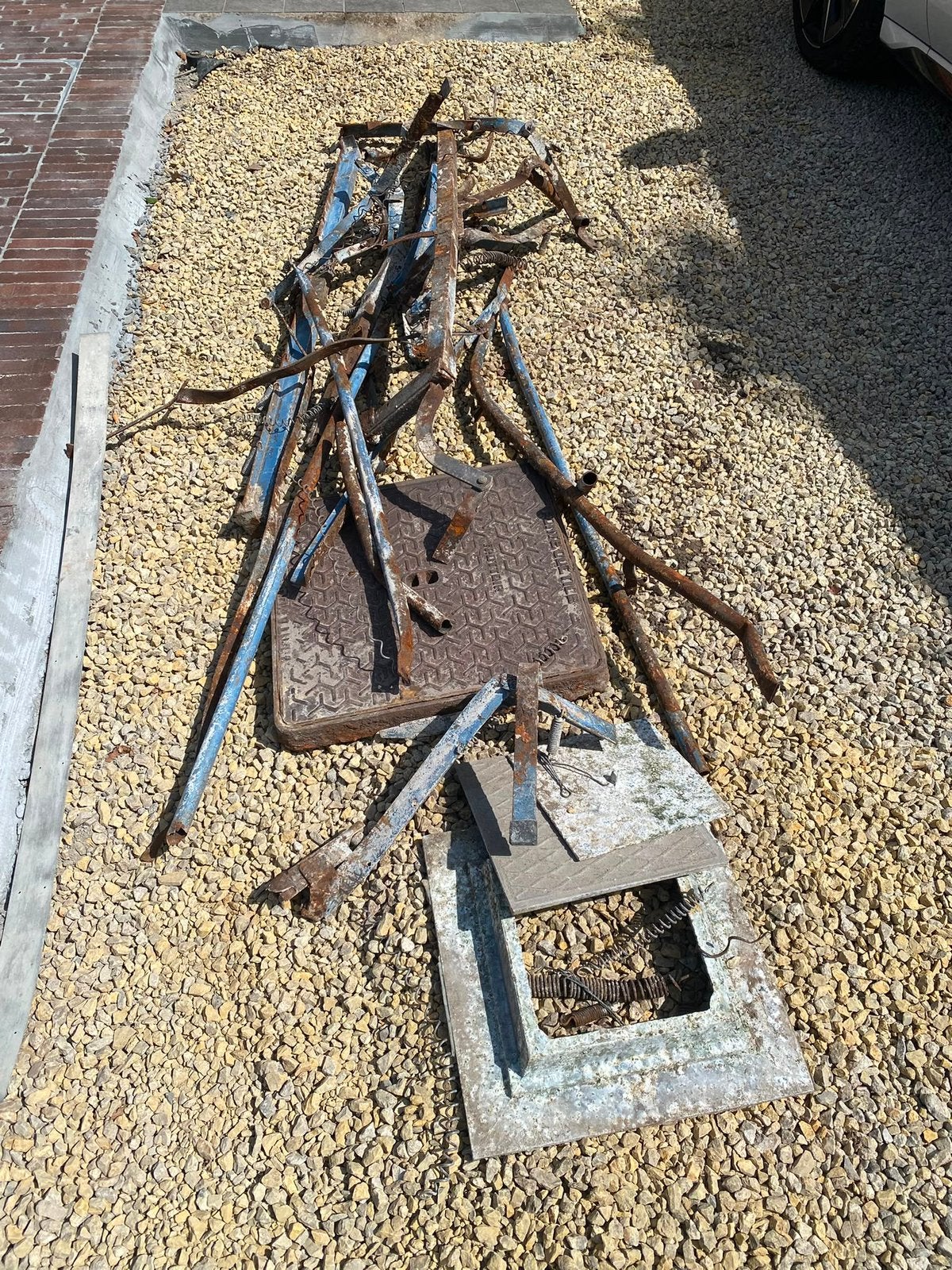 Oud ijzer in Assebroek, Doe-het-zelf en Bouw, Metalen, Ophalen, Zo goed als nieuw, IJzer