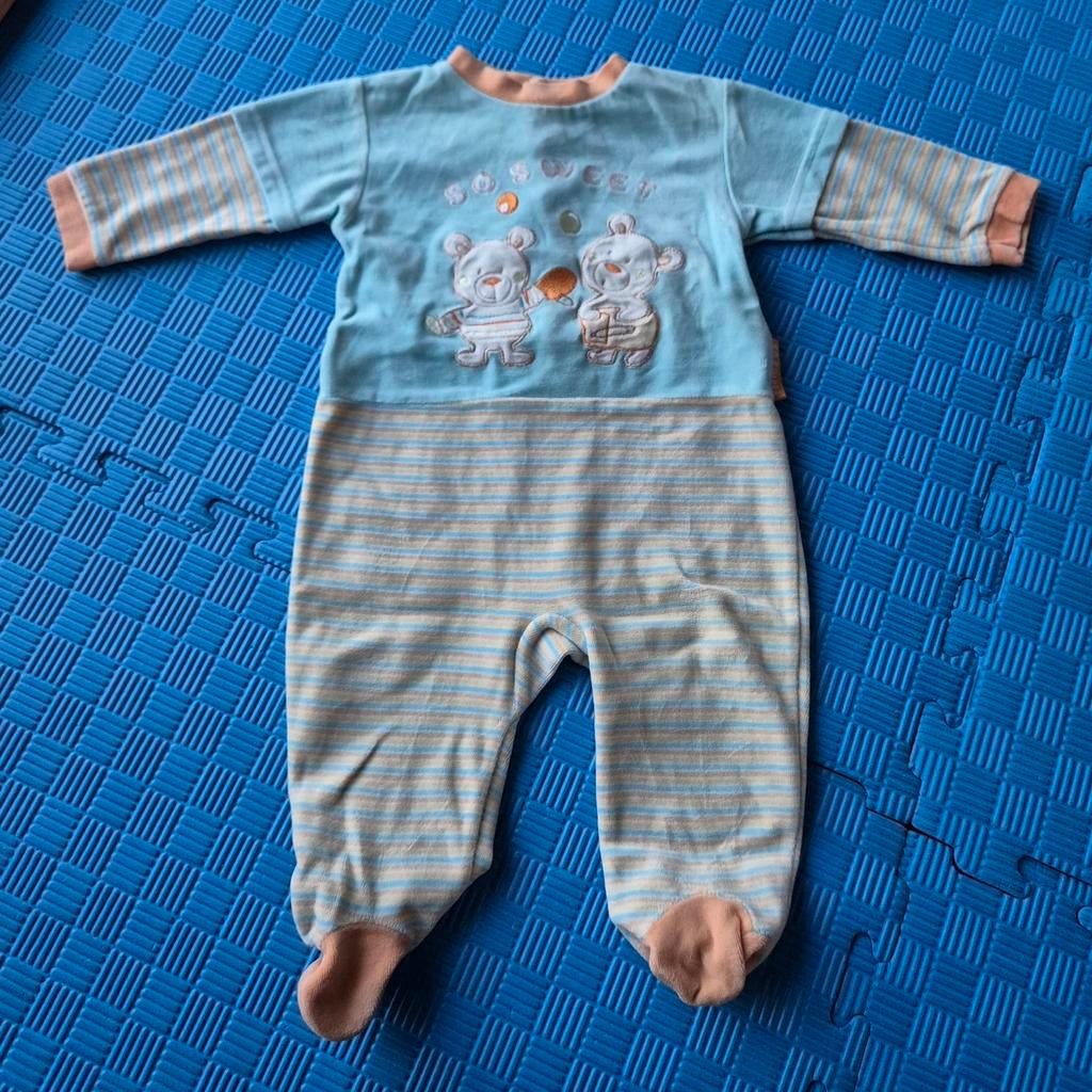 Cosy en kleurrijke pyjama - Maat 86, Kinderen en Baby's, Babykleding | Maat 86, Ophalen of Verzenden, Zo goed als nieuw, Jongetje of Meisje