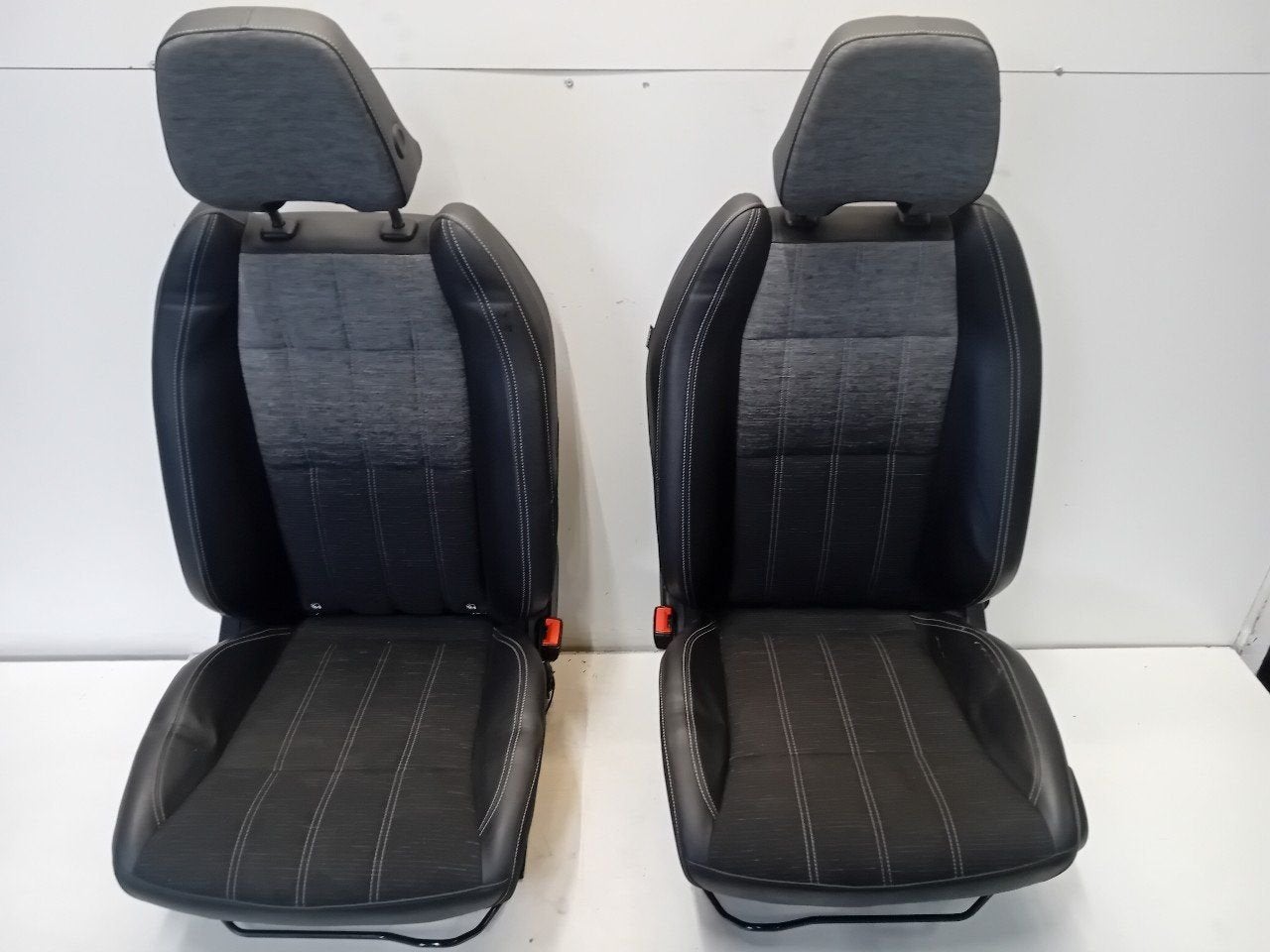 Interieur Renault Austral, Onderdelen@venauto.nl, Van der Ven Autorecycling B.V., Gebruikt, Ettenseweg 76, 4706 PB Roosendaal, The Netherlands