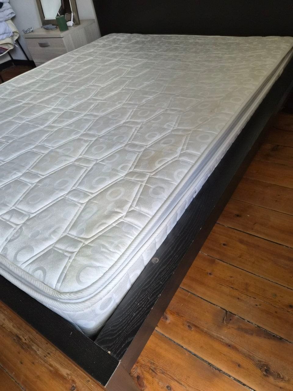 matras + lattenbodem + bed, Ophalen, Gebruikt, Zwart, Tweepersoons