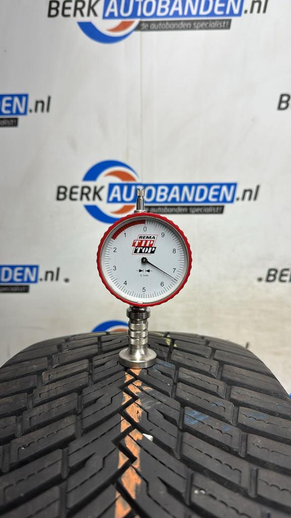 2x Pirelli Cinturato All Season LSF 2 215/45 R20 95T 215/45/, Auto-onderdelen, Banden en Velgen, -, -, Ophalen of Verzenden, All Season