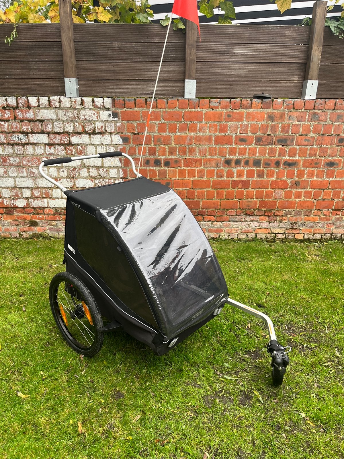 Thule Fietskar, Coaster 2 XT, black, Enlèvement, Comme neuf, Remorque pour enfant, Pliable