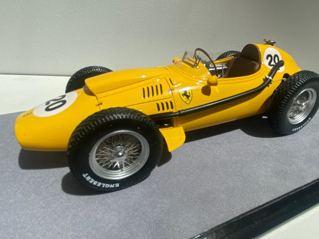F1  FERRARI   DINO  1958   1/18, Enlèvement ou Envoi