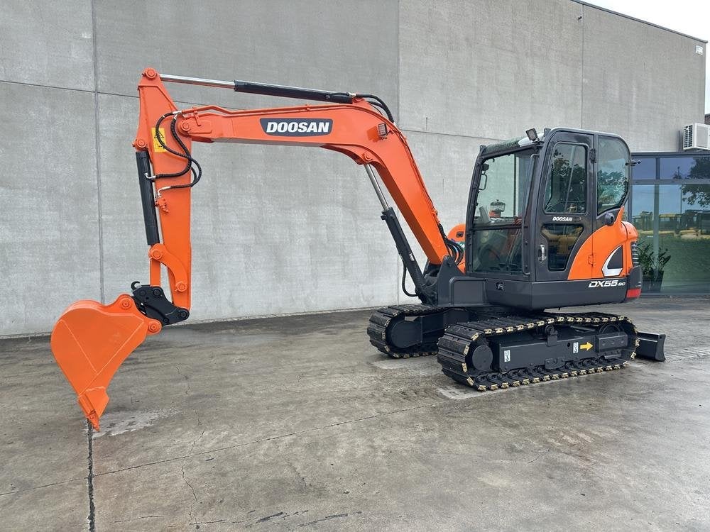 2019 Doosan DX55-9CN Midi excavateur, Excavatrice