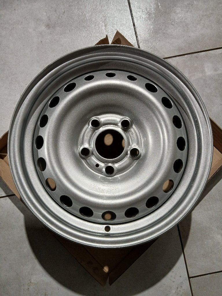 1 nieuwe stalen velg van 15 inches, Auto-onderdelen, Banden en Velgen, Ophalen, Nieuw, 15 inch, Velg(en)