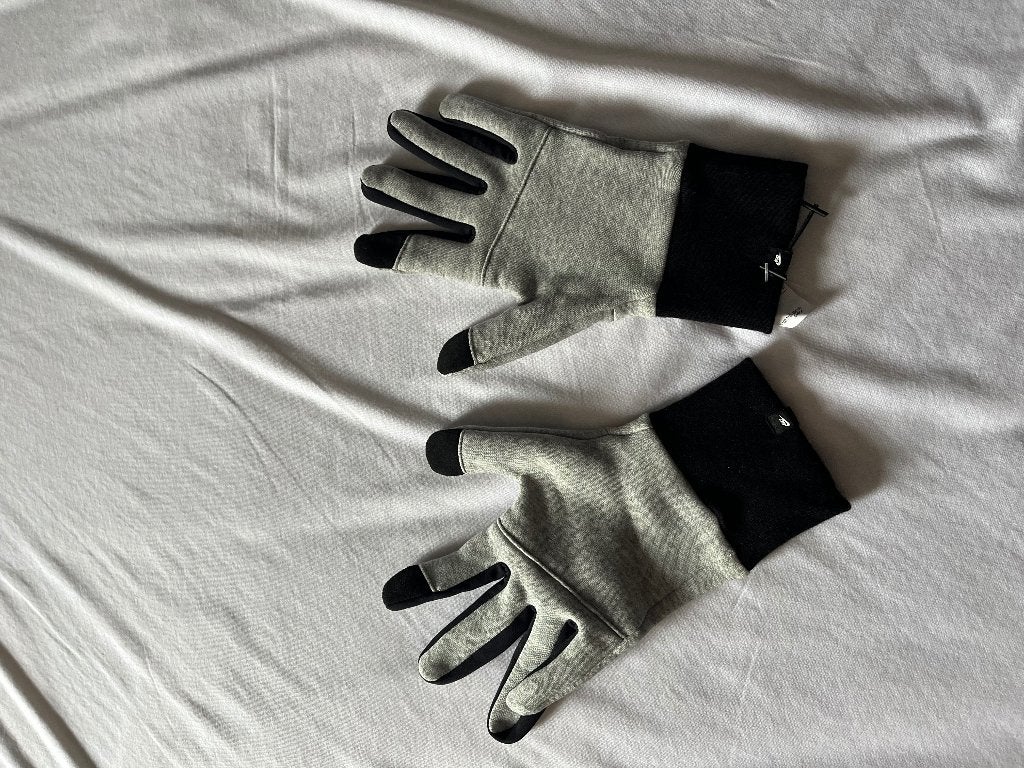 Gants nike, Sport en Fitness, Voetbal, Maat M, Ophalen, Nieuw, Handschoenen