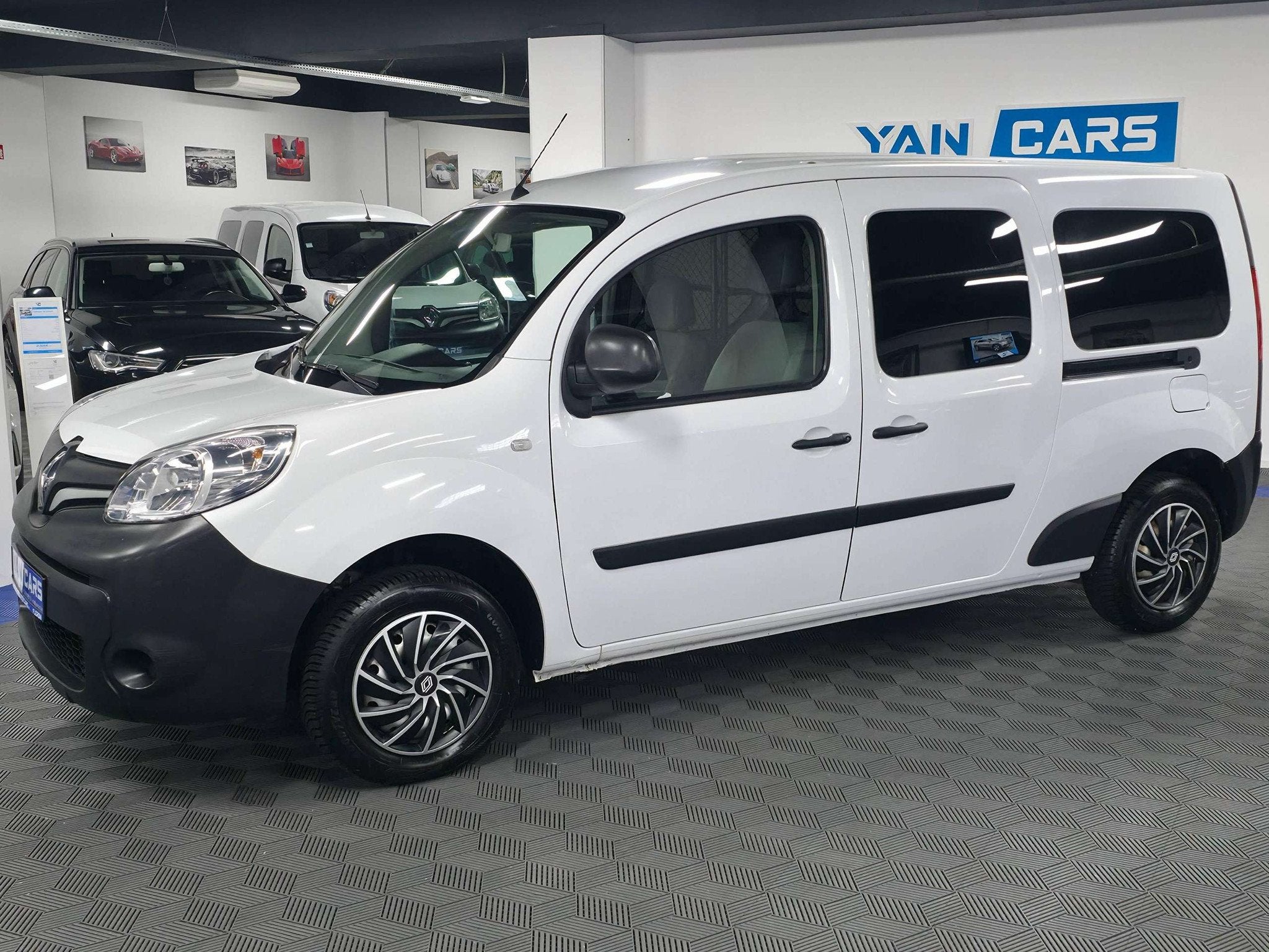 Renault Kangoo MAXI 1.5 dCi 95ch — 64.895 km — Embrayage, Entreprise, 2 places, 5 portes, 95 ch