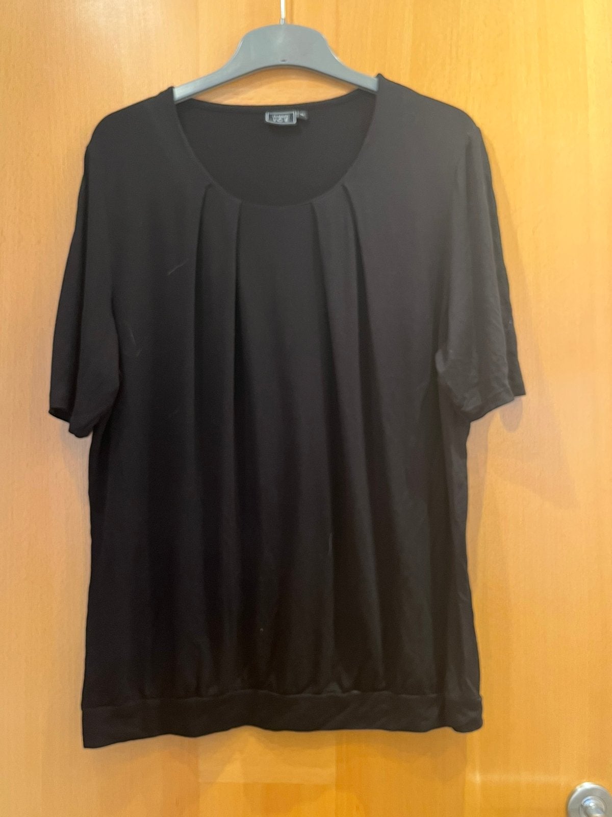 Zwart t shirt  green ice maat xl, Kleding | Dames, T-shirts, Ophalen of Verzenden, Zo goed als nieuw, Maat 46/48 (XL) of groter