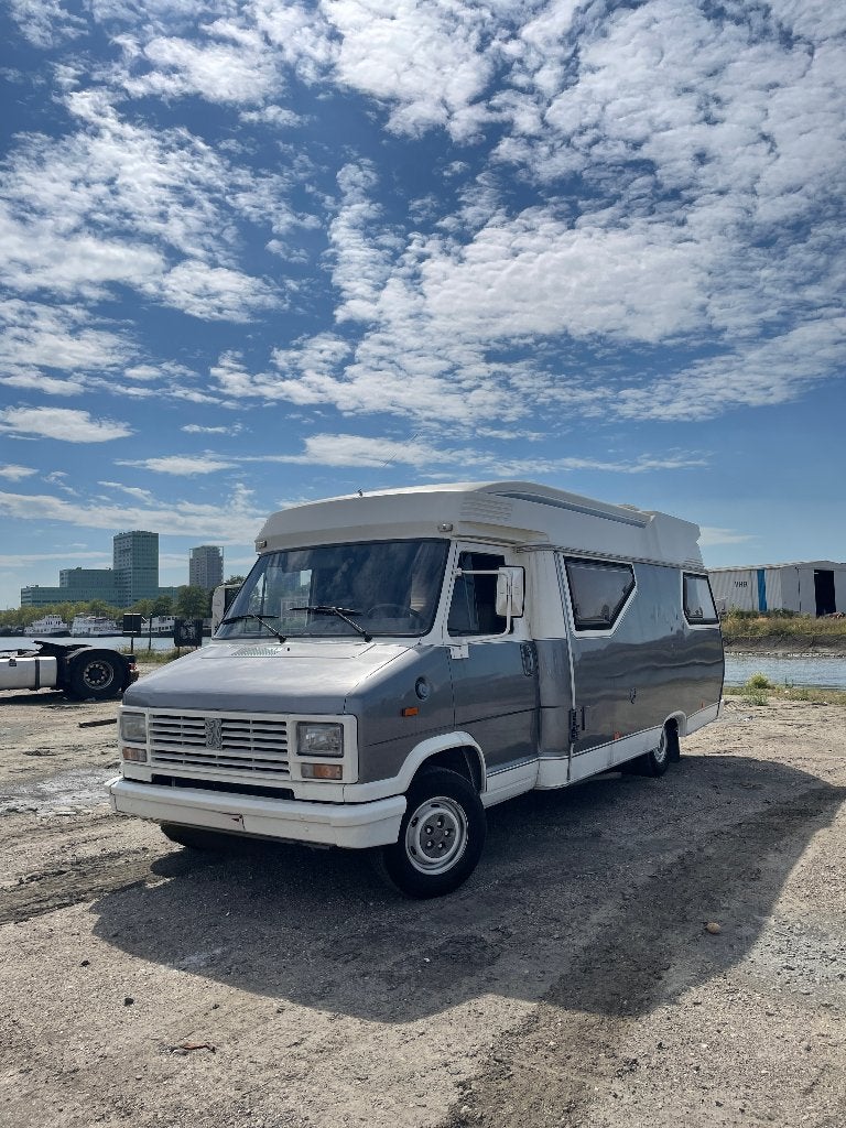 Peugeot Hobby 600 uit 1988, een rijdende eighties-legende, Caravans en Kamperen, Chemisch toilet, Douche, Hobby, Vloeistofverwarming