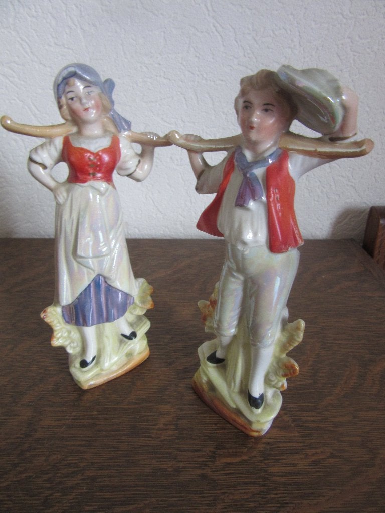 Beeldjes -koppeltjes- gekleurd porselein, Collections, Porcelaine, Cristal & Couverts, Enlèvement ou Envoi, Comme neuf, Porcelaine