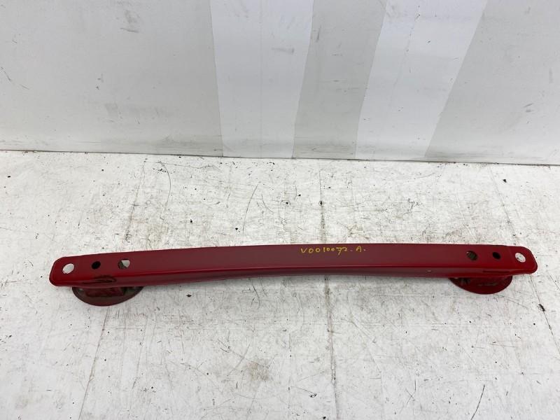 CADRE DE PARE CHOC ARRIÈRE Toyota Aygo (B40), Dhr. M. Roggen, Toyota, Stadsweg 37 37
9917 PV  WIRDUM GR., NL, Utilisé