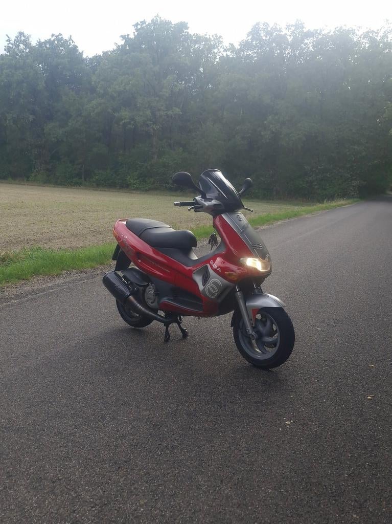 Gilera runner 172cc a1, Ophalen, Benzine