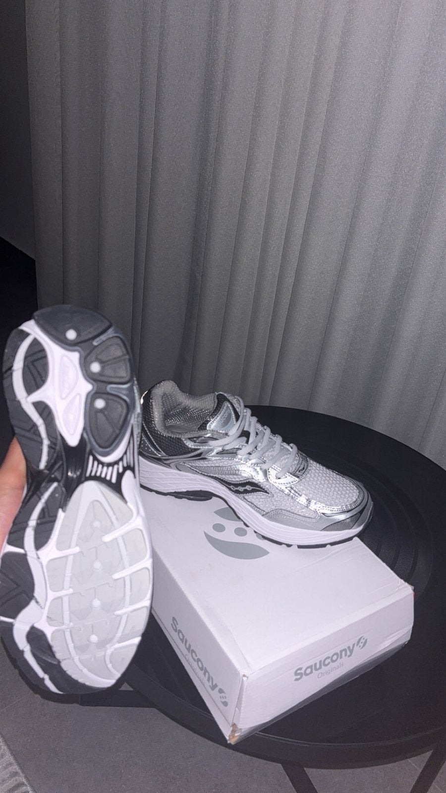 saucony sneakers, Enlèvement, Comme neuf, Baskets