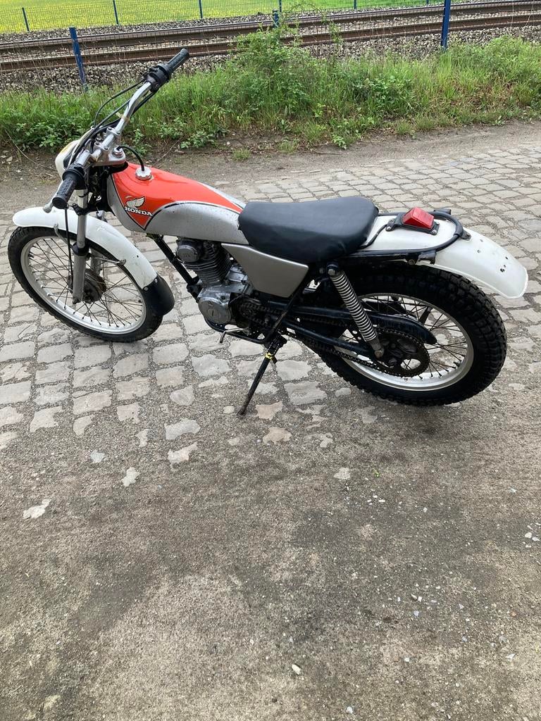 Moto honda sans papier, Vélos & Vélomoteurs, Enlèvement