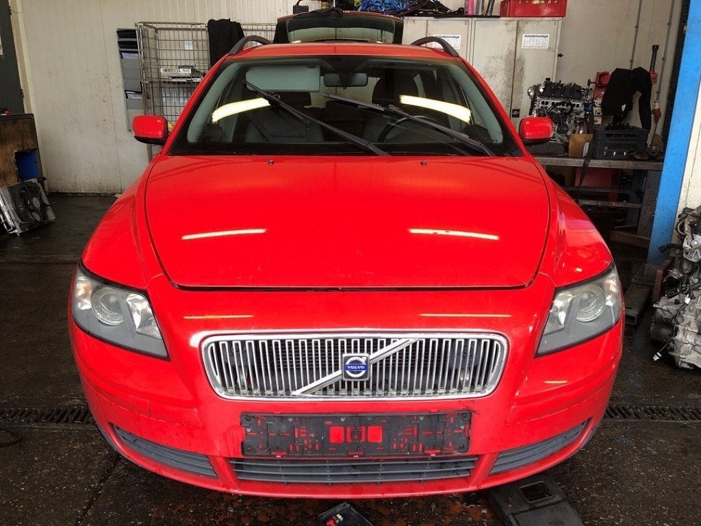 BUMPER VOOR Volvo V50 (MW) (01-2003/12-2012), Auto-onderdelen, Gebruikt, Voor, Volvo, Bumper