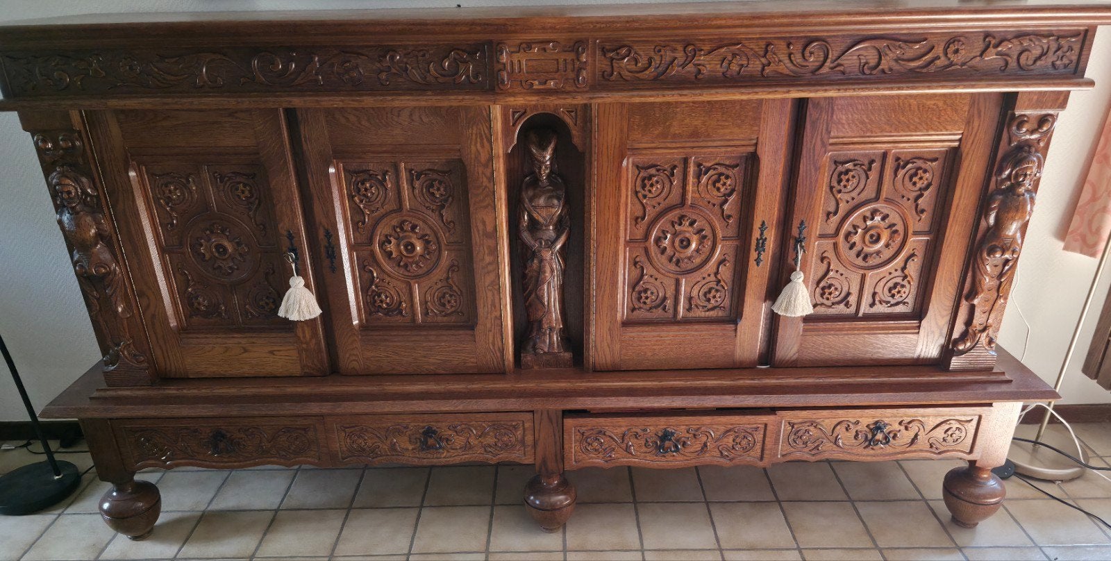 Très belle armoire, Enlèvement