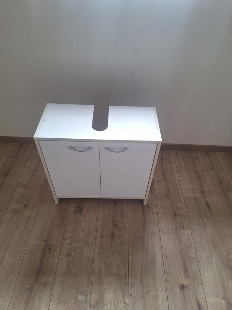 GRATIS: Keukenkast, lavabokast, bergingkast, Huis en Inrichting, Woonaccessoires | Kisten, Ophalen