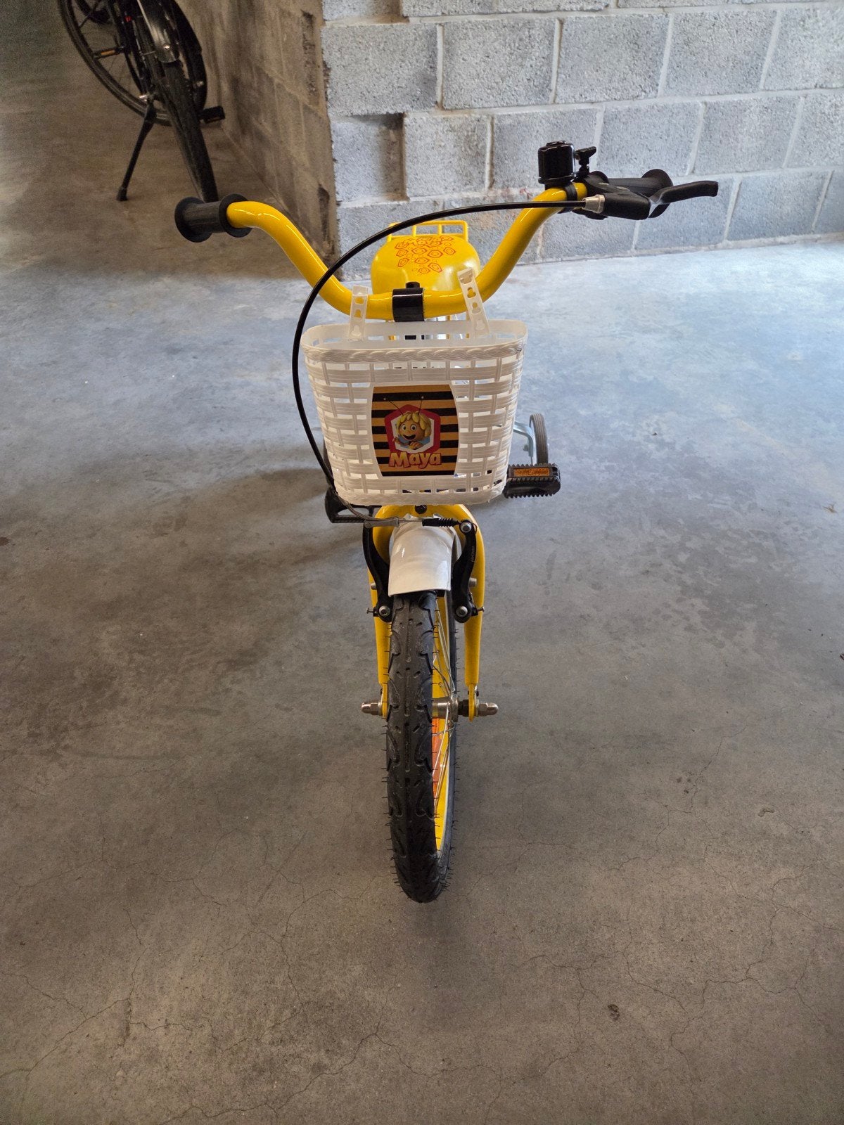 Kinderfiets met zijwieltjes en mandje – Absolute NIEUWSTAAT!, Fietsen en Brommers, Fietsen | Meisjes, Ophalen