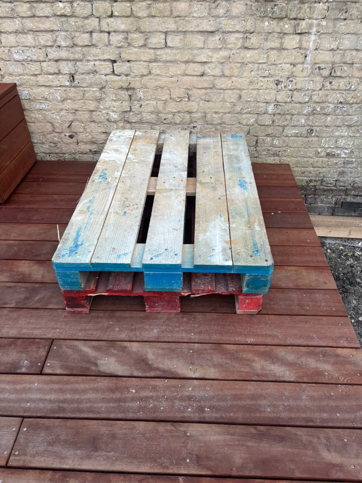 Houten balken en 2 palletten - gratis op te halen, Ophalen, Gebruikt, Balken