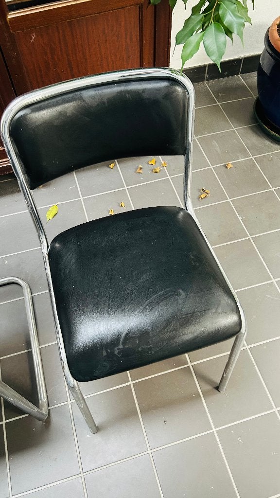 chaises à donner, Maison & Meubles, Enlèvement, Utilisé, Noir, Trois