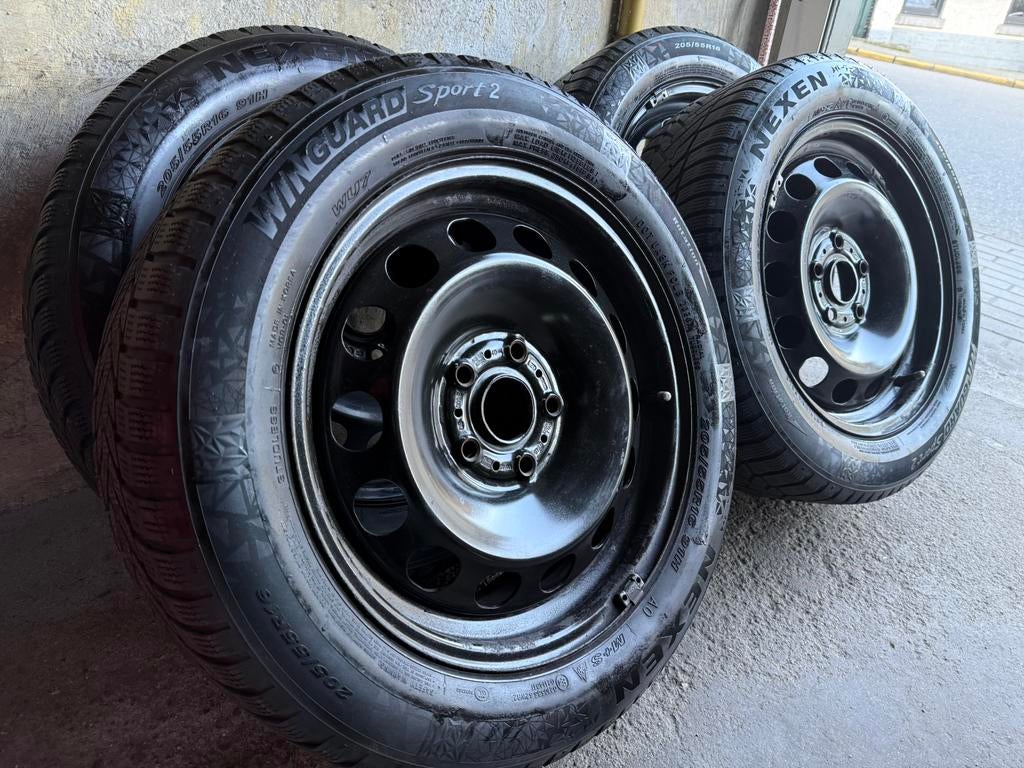 VW Golf winterset, Audi, 5x112, NEXEN 205 55 16 sneeuwbanden, Ophalen, Gebruikt, 16 inch, Banden en Velgen